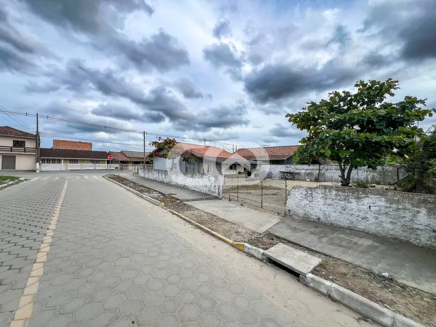 Foto 3 de Terreno / Lote à venda, 360m2 em Centro, Balneario Barra Do Sul - SC