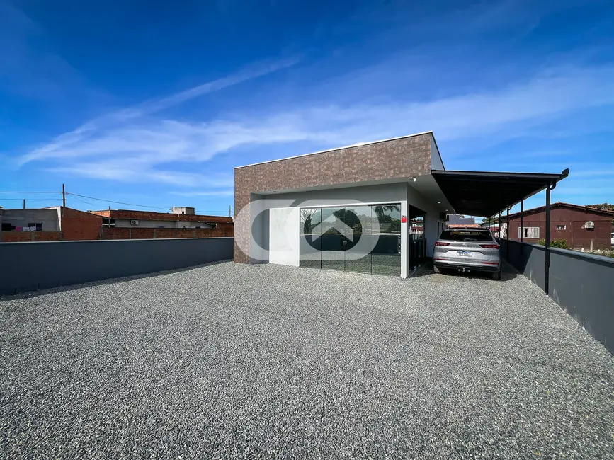 Foto 2 de Casa com 3 quartos à venda, 408m2 em Balneario Barra Do Sul - SC