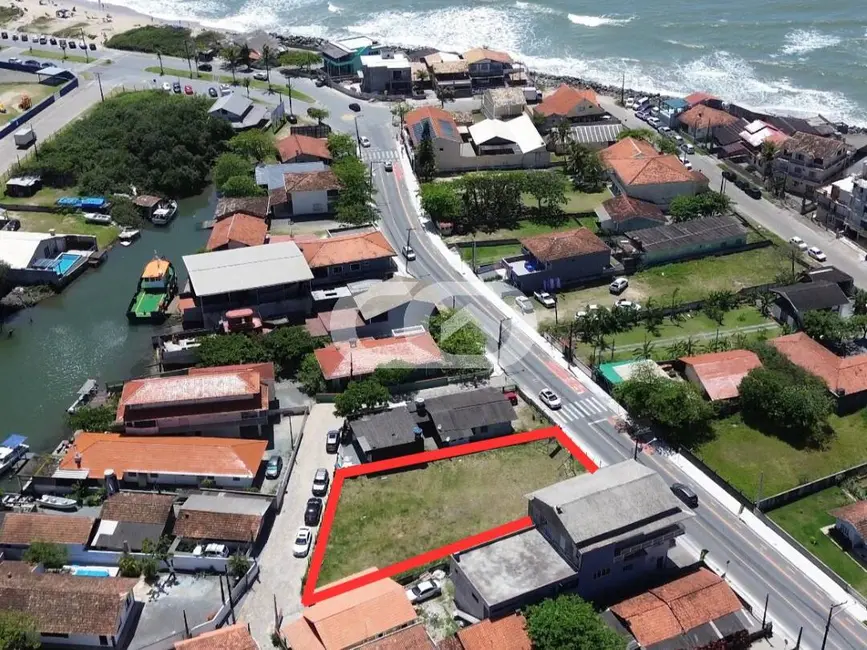 Foto 1 de Terreno / Lote à venda, 1000m2 em Centro, Balneario Barra Do Sul - SC