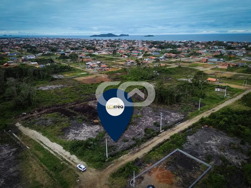 Foto 1 de Terreno / Lote à venda, 544m2 em Balneario Barra Do Sul - SC