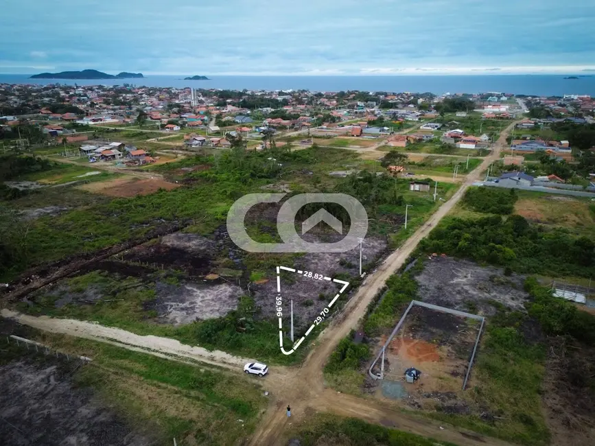 Foto 2 de Terreno / Lote à venda, 544m2 em Balneario Barra Do Sul - SC