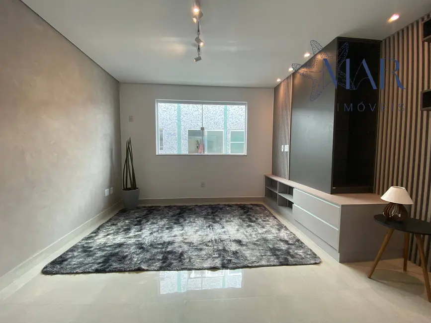 Casa com 2 quartos à venda, 100m2 em Campo Grande, Santos - SP - imagem 3 Foto 3 de Casa com 2 quartos à venda, 100m2 em Campo Grande, Santos - SP