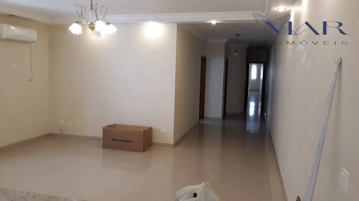 Foto 2 de Casa com 2 quartos à venda, 219m2 em Campo Grande, Santos - SP