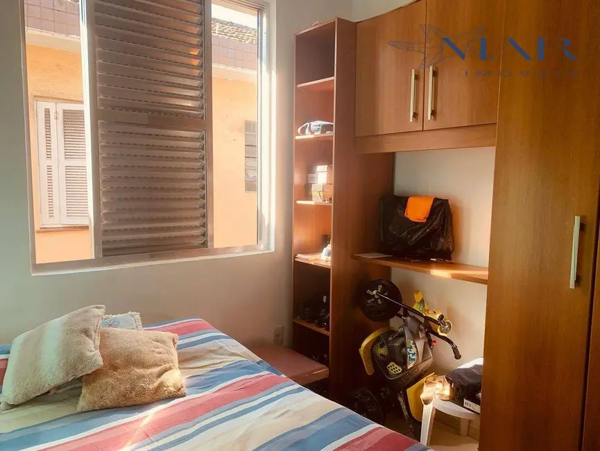 Foto 2 de Casa com 2 quartos à venda, 78m2 em Macuco, Santos - SP