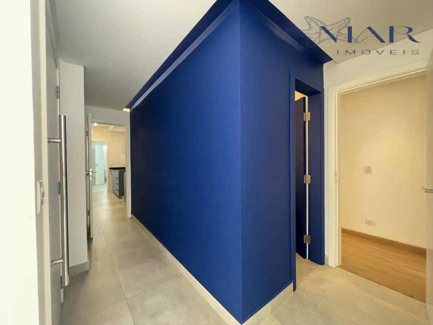 Apartamento com 3 quartos à venda e para alugar, 127m2 em Gonzaga, Santos - SP - imagem 8 Foto 8 de Apartamento com 3 quartos à venda e para alugar, 127m2 em Gonzaga, Santos - SP