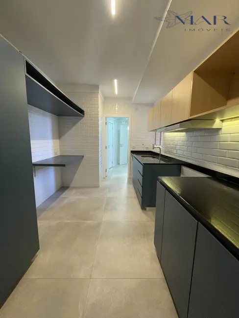 Apartamento com 3 quartos à venda e para alugar, 127m2 em Gonzaga, Santos - SP - imagem 4 Foto 4 de Apartamento com 3 quartos à venda e para alugar, 127m2 em Gonzaga, Santos - SP