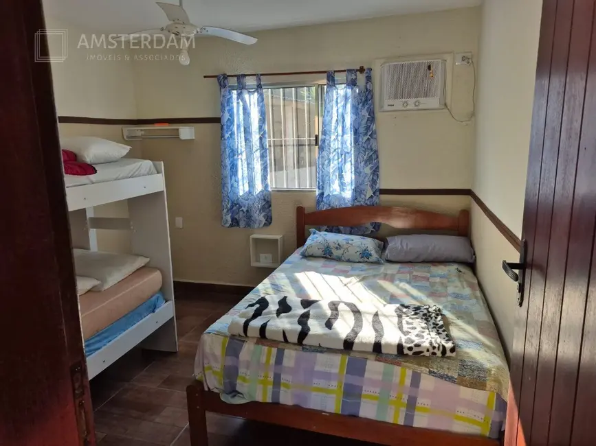 Sítio / Rancho com 6 quartos à venda, 300m2 em Bertioga - SP - imagem 2 Foto 2 de Sítio / Rancho com 6 quartos à venda, 300m2 em Bertioga - SP