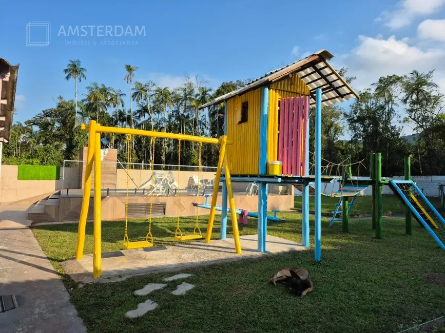 Sítio / Rancho com 6 quartos à venda, 300m2 em Bertioga - SP - imagem 5 Foto 5 de Sítio / Rancho com 6 quartos à venda, 300m2 em Bertioga - SP