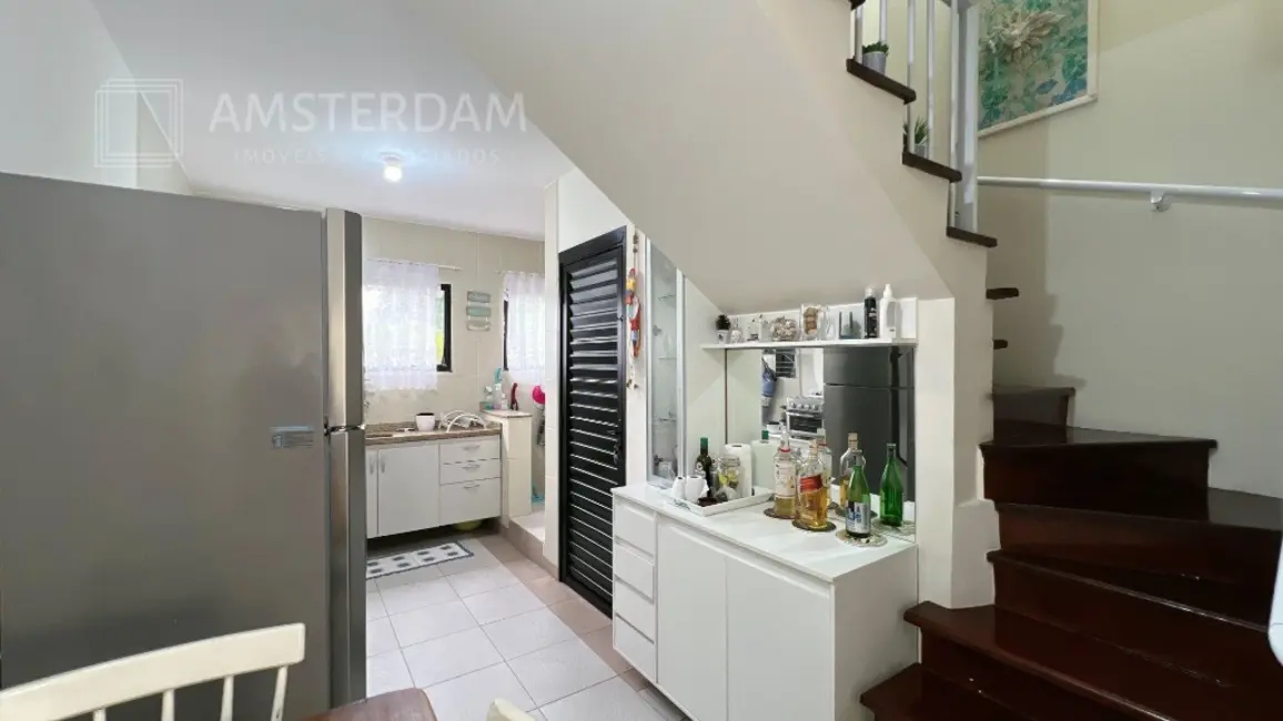 Casa de Condomínio com 2 quartos à venda, 90m2 em Centro, Bertioga - SP - imagem 3 Foto 3 de Casa de Condomínio com 2 quartos à venda, 90m2 em Centro, Bertioga - SP