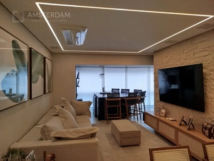 Foto 5 de Apartamento com 4 quartos à venda, 137m2 em Bertioga - SP