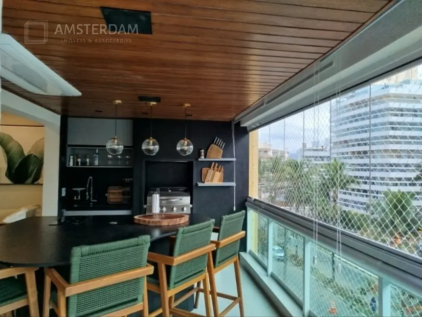 Foto 3 de Apartamento com 4 quartos à venda, 137m2 em Bertioga - SP