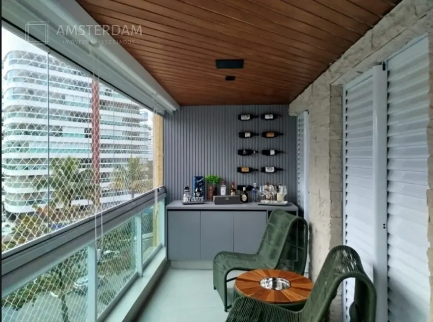 Foto 2 de Apartamento com 4 quartos à venda, 137m2 em Bertioga - SP