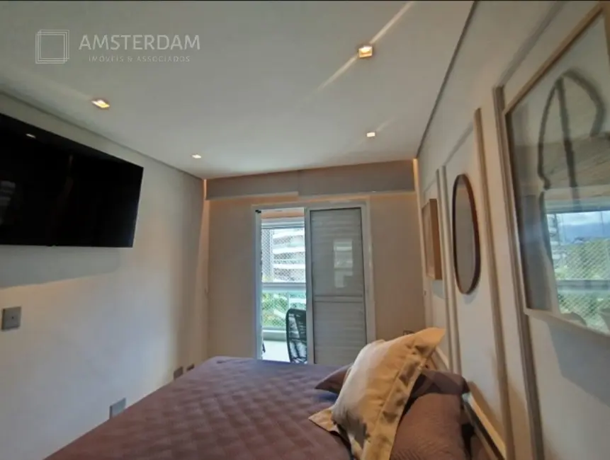 Foto 9 de Apartamento com 4 quartos à venda, 137m2 em Bertioga - SP