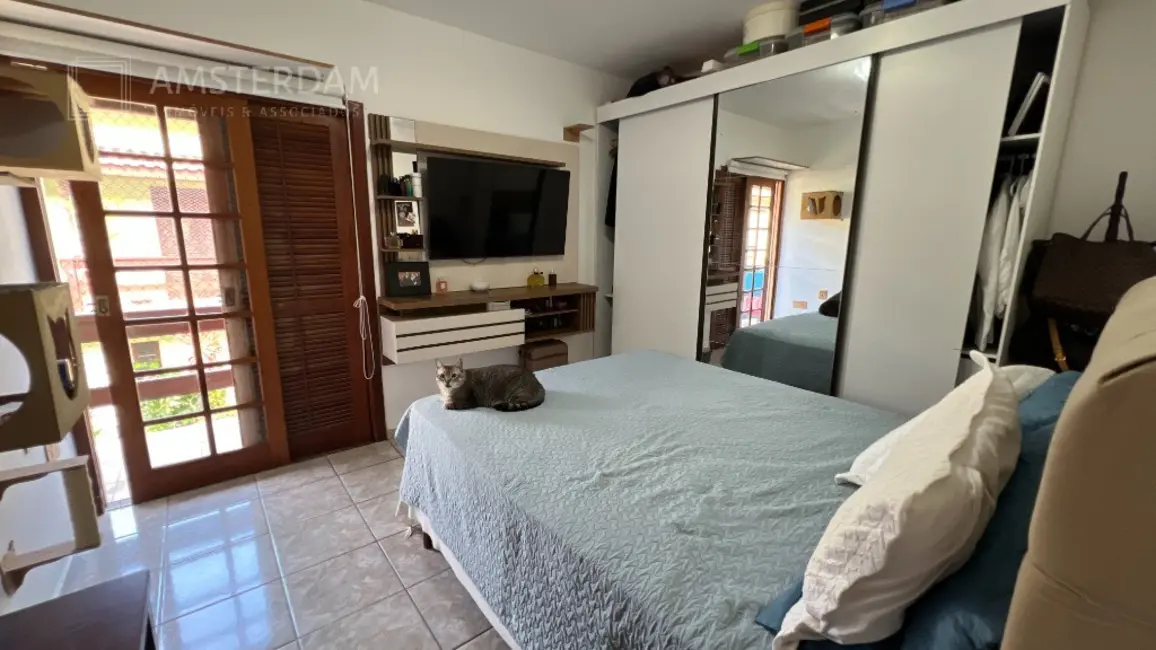 Foto 3 de Casa de Condomínio com 2 quartos à venda, 90m2 em Bertioga - SP