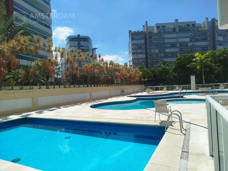 Foto 2 de Apartamento com 4 quartos à venda, 138m2 em Bertioga - SP