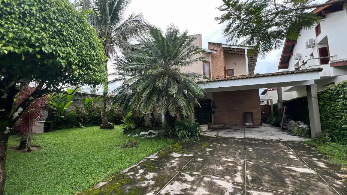 Foto 1 de Casa de Condomínio com 3 quartos à venda, 300m2 em Bertioga - SP