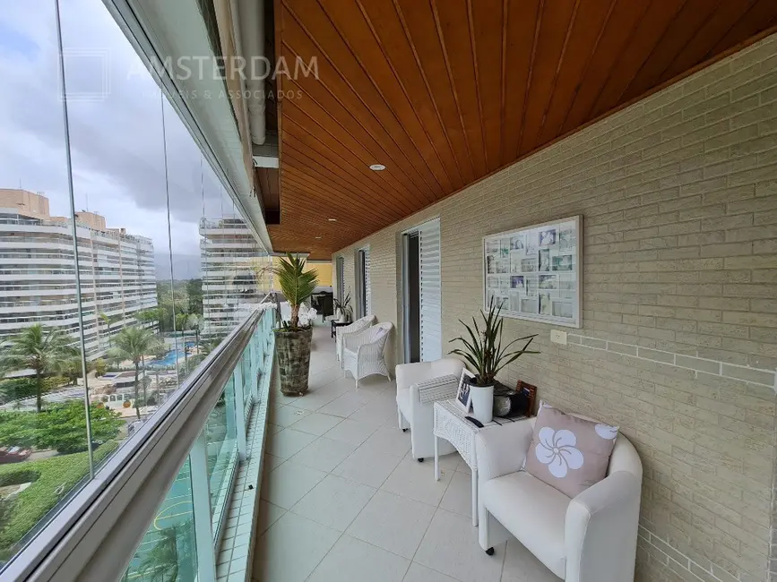 Foto 3 de Apartamento com 4 quartos à venda, 161m2 em Bertioga - SP