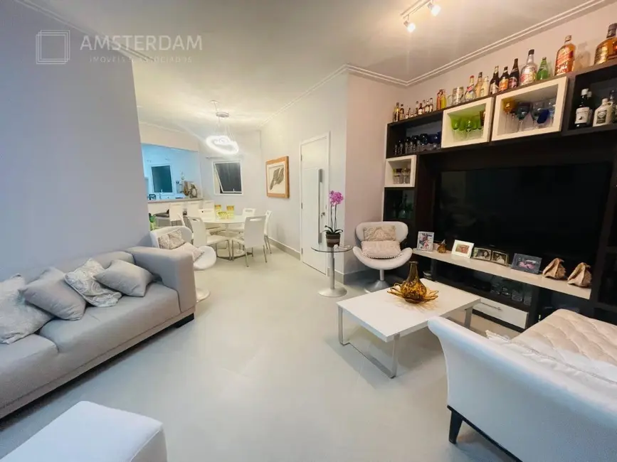 Foto 5 de Apartamento com 4 quartos à venda, 161m2 em Bertioga - SP