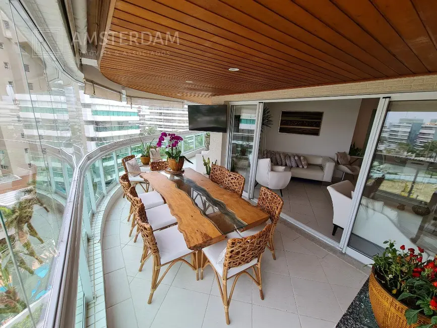 Foto 1 de Apartamento com 4 quartos à venda, 161m2 em Bertioga - SP