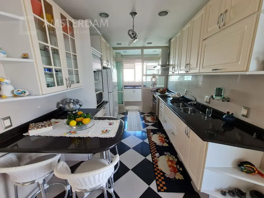 Foto 9 de Apartamento com 4 quartos à venda, 403m2 em Bertioga - SP