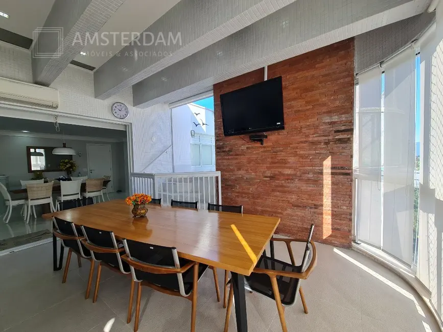 Foto 7 de Apartamento com 5 quartos à venda, 215m2 em Bertioga - SP