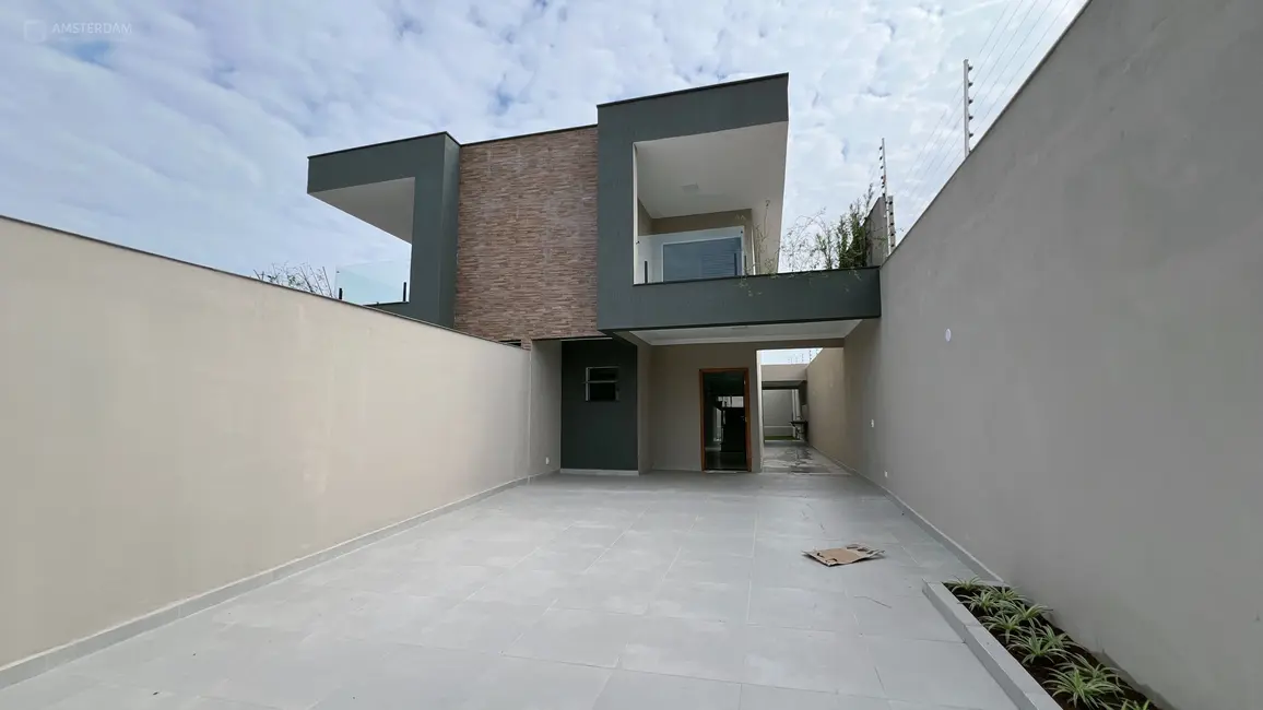 Casa com 3 quartos à venda, 165m2 em Bertioga - SP - imagem 1 Foto 1 de Casa com 3 quartos à venda, 165m2 em Bertioga - SP