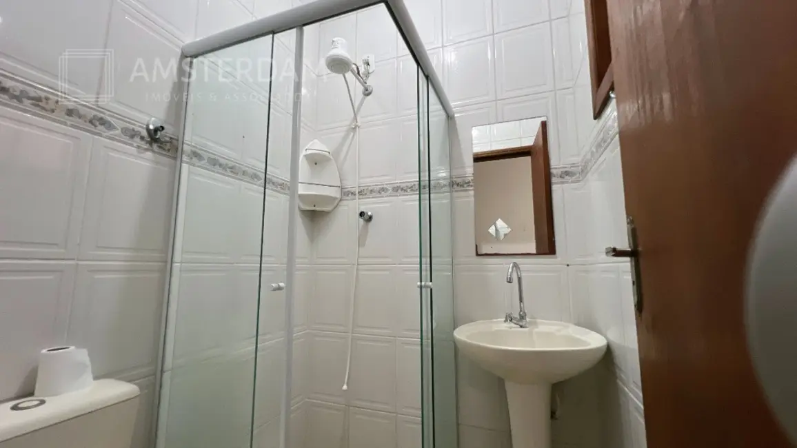 Foto 2 de Casa de Condomínio com 2 quartos para alugar, 75m2 em Bertioga - SP