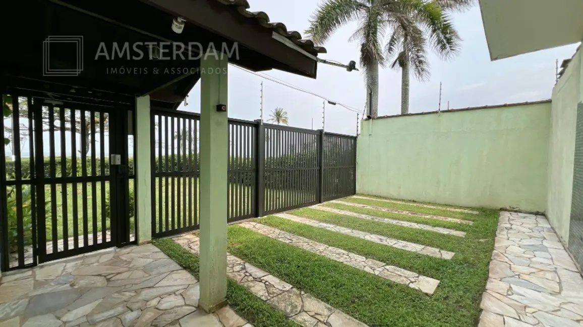 Foto 6 de Casa de Condomínio com 2 quartos à venda, 90m2 em Bertioga - SP