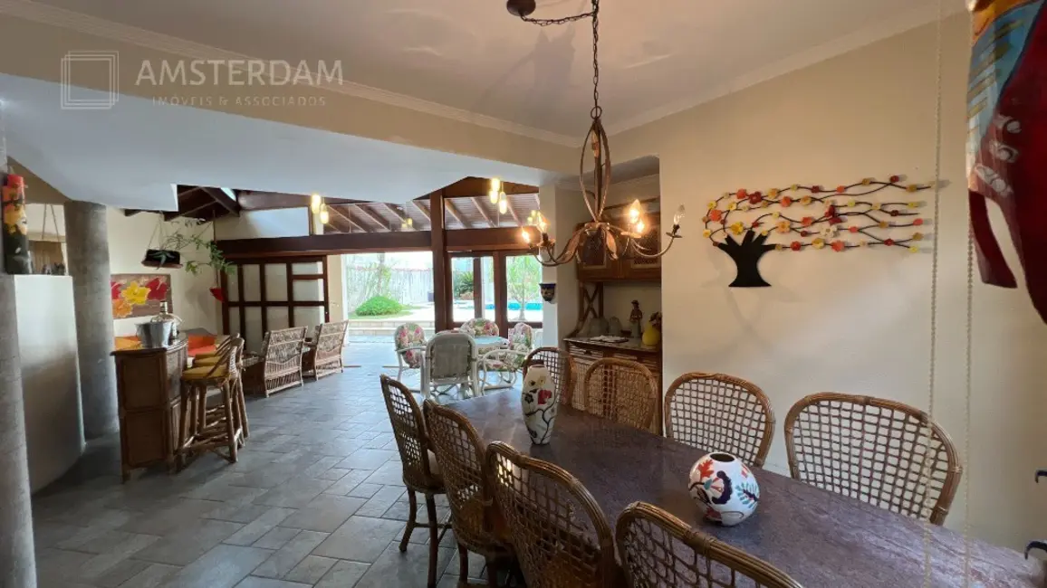 Casa de Condomínio com 5 quartos à venda, 298m2 em Bertioga - SP - imagem 6 Foto 6 de Casa de Condomínio com 5 quartos à venda, 298m2 em Bertioga - SP