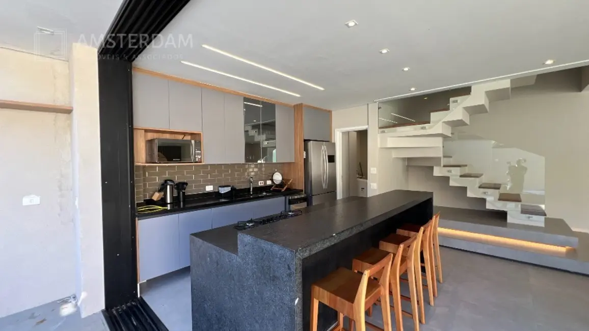 Foto 7 de Casa de Condomínio com 4 quartos à venda, 220m2 em Sao Sebastiao - SP