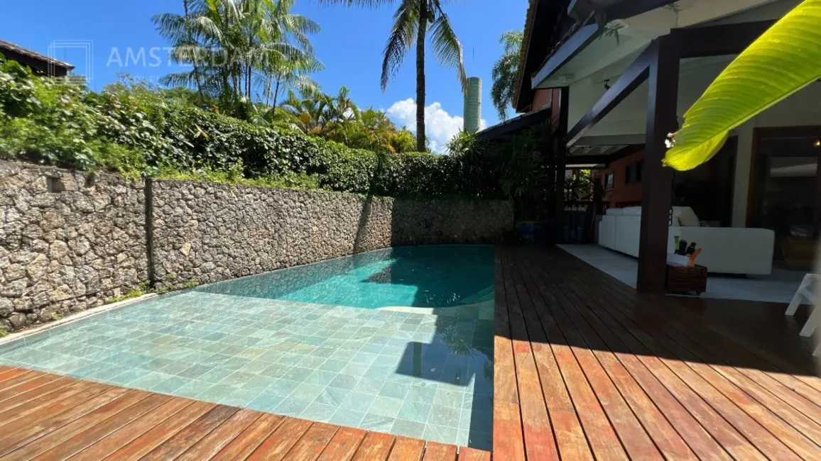 Foto 3 de Casa de Condomínio com 4 quartos à venda, 270m2 em Sao Sebastiao - SP