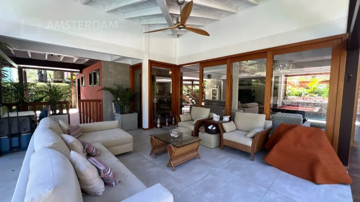 Foto 5 de Casa de Condomínio com 4 quartos à venda, 270m2 em Sao Sebastiao - SP