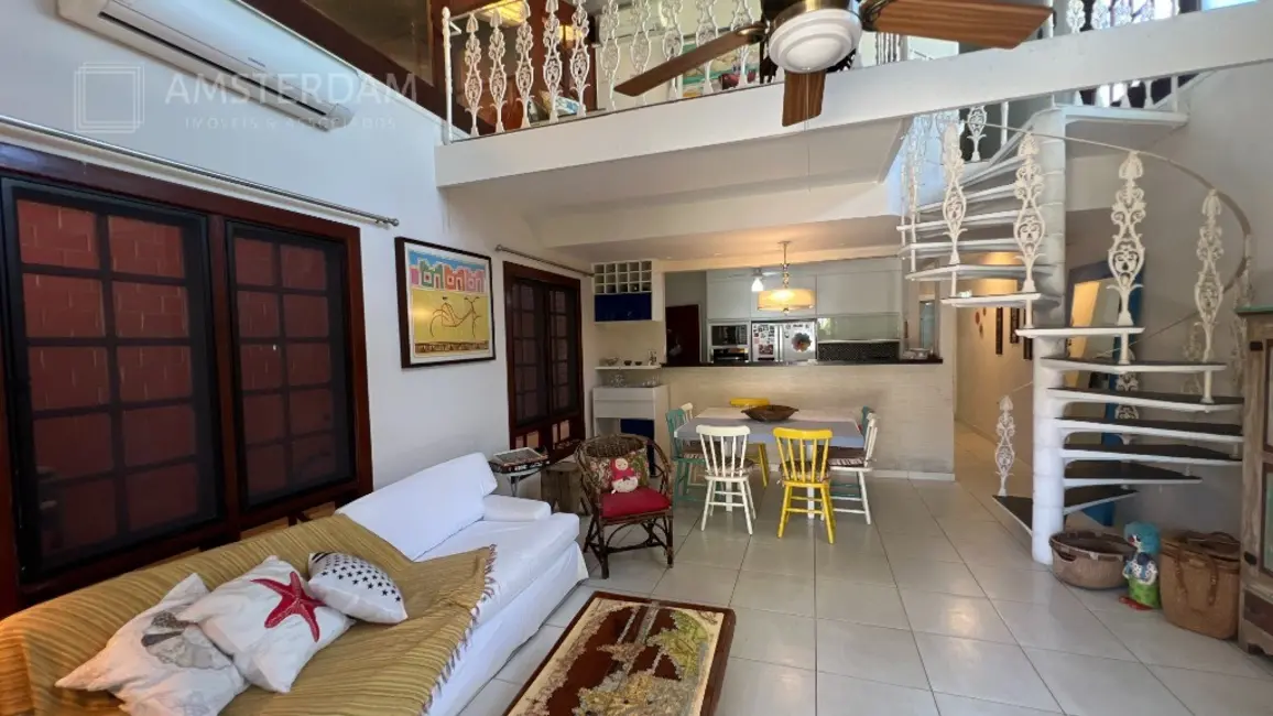 Foto 3 de Casa de Condomínio com 4 quartos à venda, 187m2 em Bertioga - SP