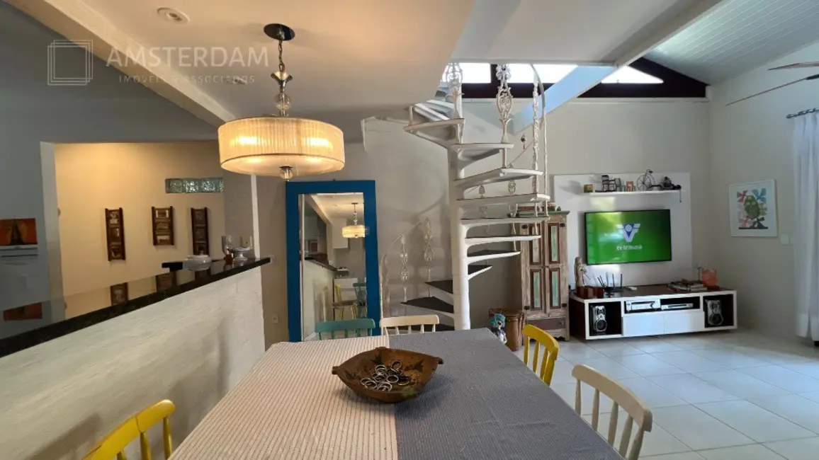 Foto 5 de Casa de Condomínio com 4 quartos à venda, 187m2 em Bertioga - SP