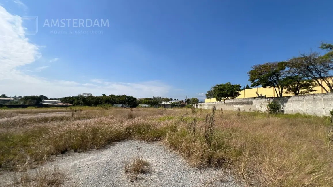 Foto 1 de Terreno / Lote à venda, 12000m2 em Triângulo, Pindamonhangaba - SP