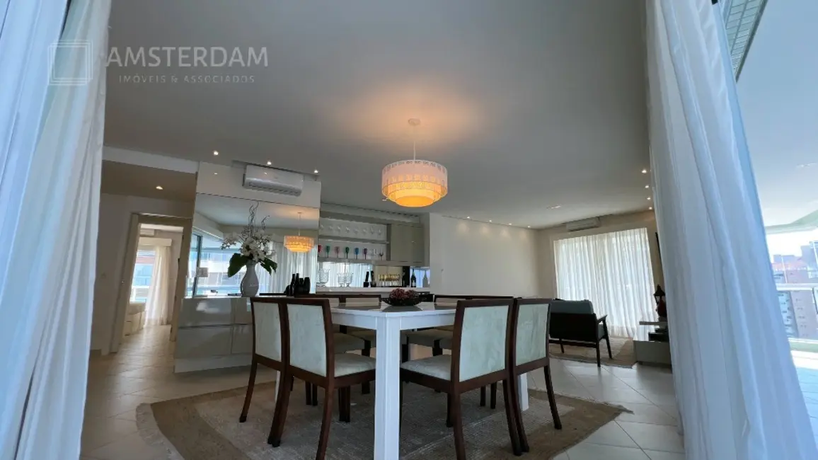 Foto 9 de Apartamento com 4 quartos à venda, 255m2 em Bertioga - SP