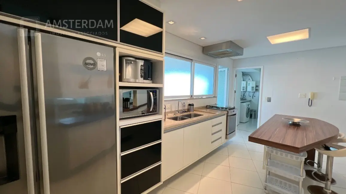 Foto 7 de Apartamento com 4 quartos à venda, 255m2 em Bertioga - SP
