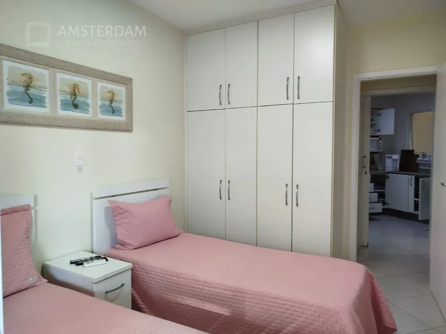 Foto 4 de Apartamento com 5 quartos para alugar, 133m2 em Bertioga - SP