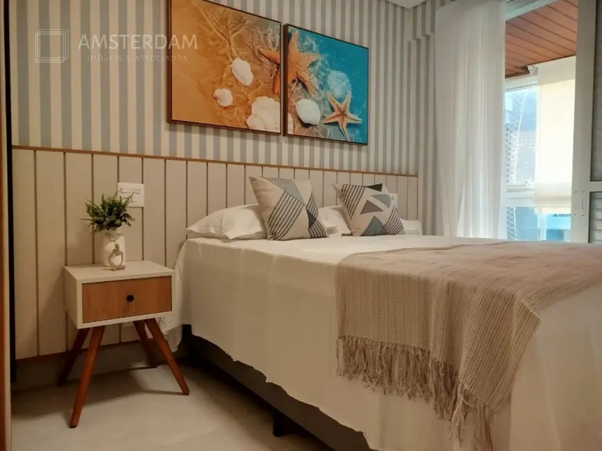 Foto 9 de Apartamento com 4 quartos à venda, 122m2 em Bertioga - SP