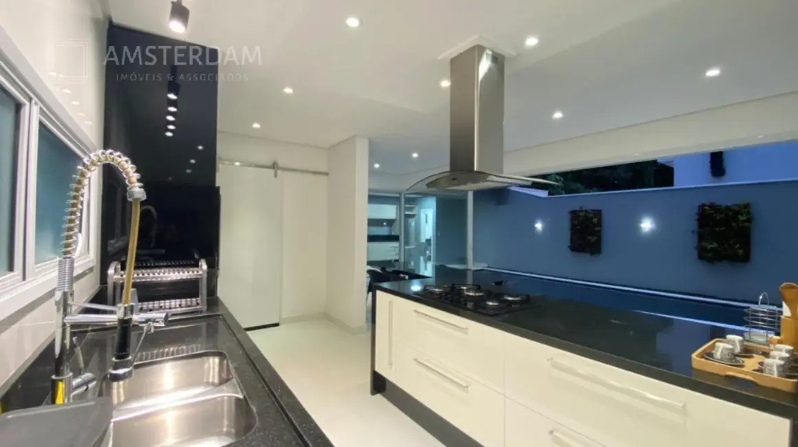 Foto 7 de Casa de Condomínio com 5 quartos à venda, 367m2 em Bertioga - SP