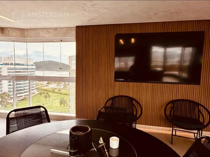 Foto 5 de Apartamento com 4 quartos à venda, 214m2 em Bertioga - SP