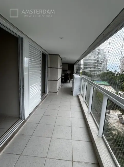 Foto 2 de Apartamento com 4 quartos à venda, 132m2 em Bertioga - SP