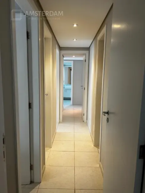 Foto 8 de Apartamento com 4 quartos à venda, 132m2 em Bertioga - SP