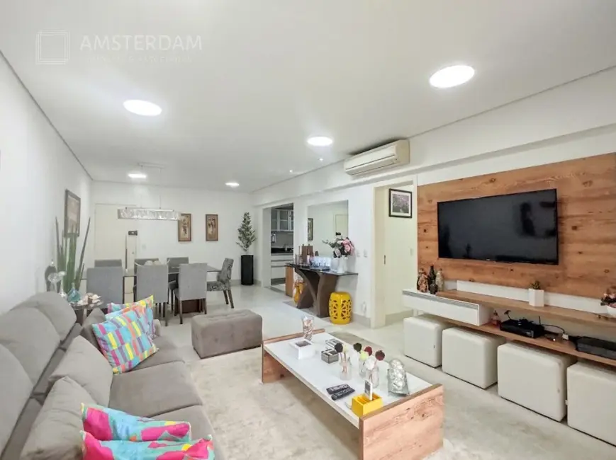 Foto 2 de Apartamento com 4 quartos à venda, 139m2 em Bertioga - SP