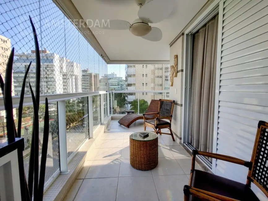 Foto 9 de Apartamento com 3 quartos à venda, 138m2 em Bertioga - SP