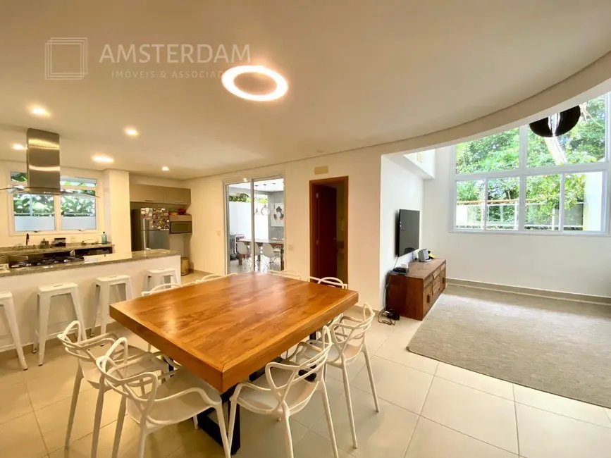 Foto 2 de Apartamento com 4 quartos à venda, 293m2 em Bertioga - SP