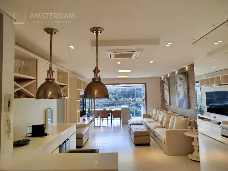 Foto 5 de Apartamento com 4 quartos à venda, 163m2 em Bertioga - SP