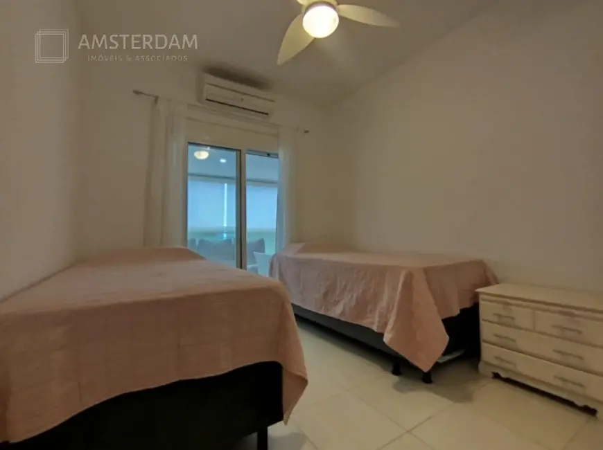 Foto 8 de Apartamento com 3 quartos à venda, 126m2 em Bertioga - SP