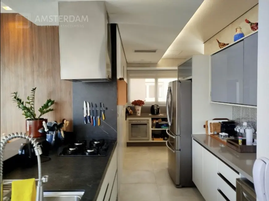 Foto 8 de Apartamento com 4 quartos à venda, 209m2 em Bertioga - SP