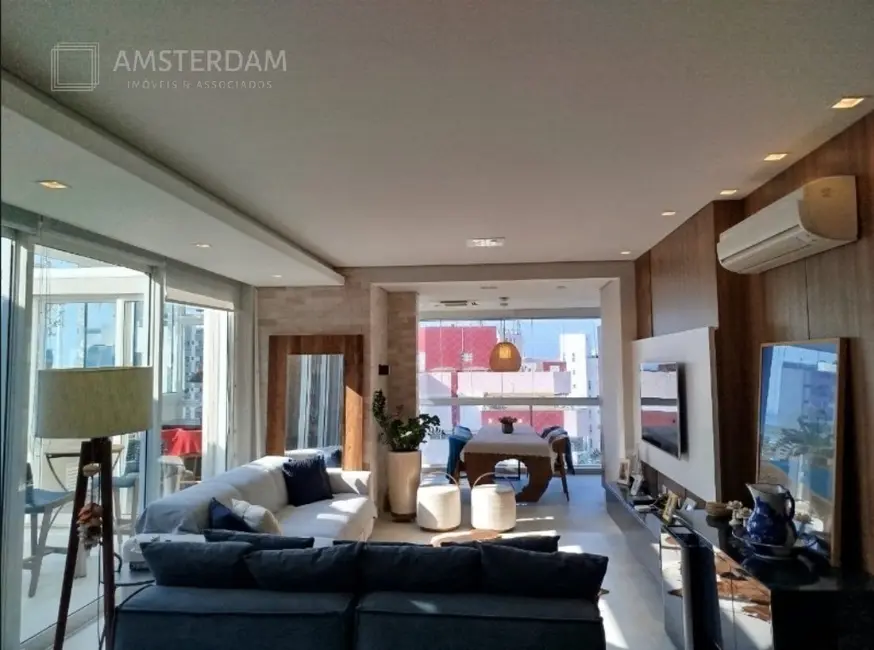 Foto 2 de Apartamento com 4 quartos à venda, 209m2 em Bertioga - SP